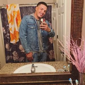 Meet your Posher, Luis